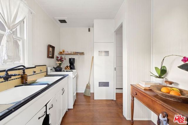 1515 Echo Park Avenue, Los Angeles, CA 90026