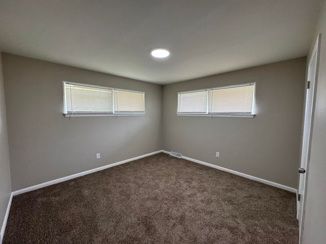 6910 Ash Avenue, Gary, IN 46403