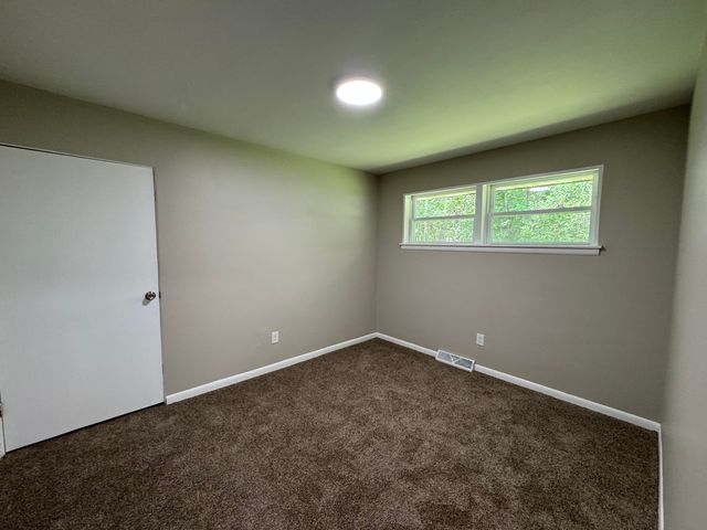6910 Ash Avenue, Gary, IN 46403