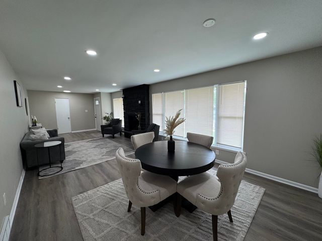6910 Ash Avenue, Gary, IN 46403