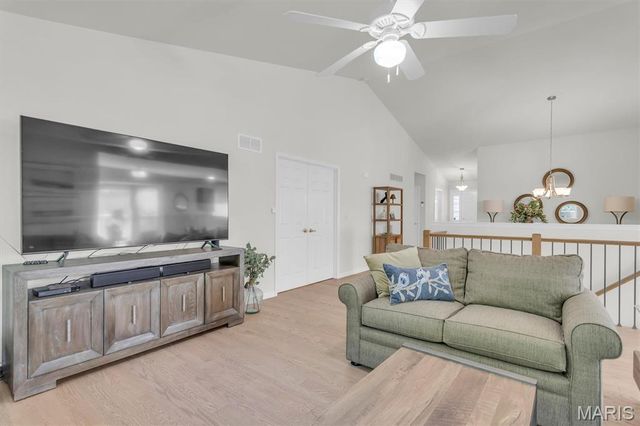 419 Dames Park Drive, O'fallon, MO 63366