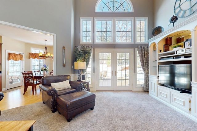 26 Dover Drive, Walpole, MA 02081