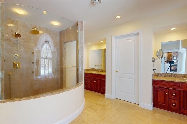 26 Dover Drive, Walpole, MA 02081