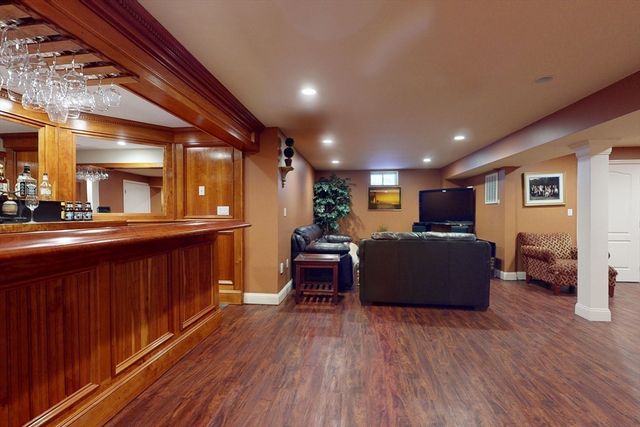 26 Dover Drive, Walpole, MA 02081