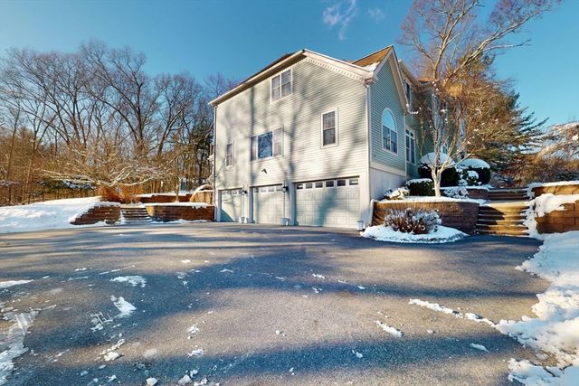 26 Dover Drive, Walpole, MA 02081