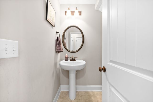 177 Bonnell Dr, Clarksville, TN 37042