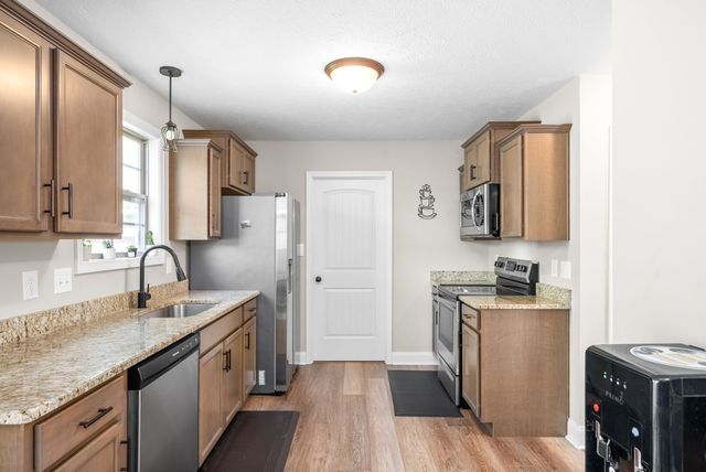 177 Bonnell Dr, Clarksville, TN 37042