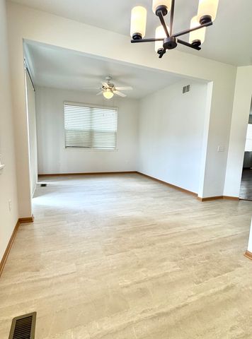 1566 Benzie Circle, Romeoville, IL 60446