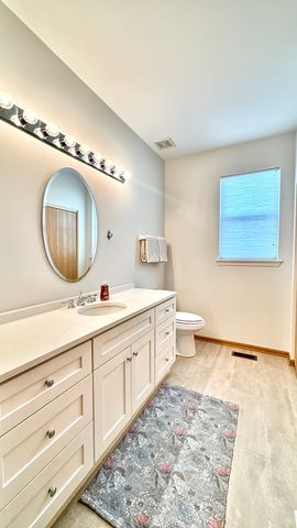 1566 Benzie Circle, Romeoville, IL 60446