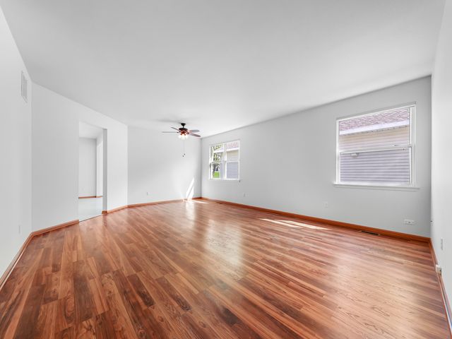 1566 Benzie Circle, Romeoville, IL 60446