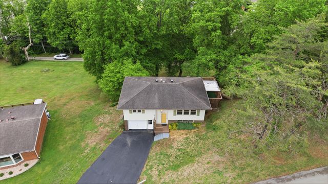 115 Meade Drive, Irvine, KY 40336
