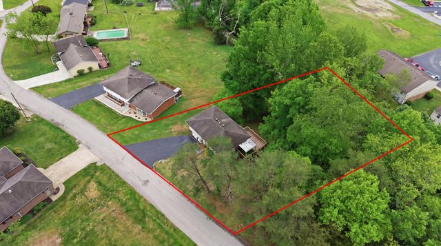 115 Meade Drive, Irvine, KY 40336