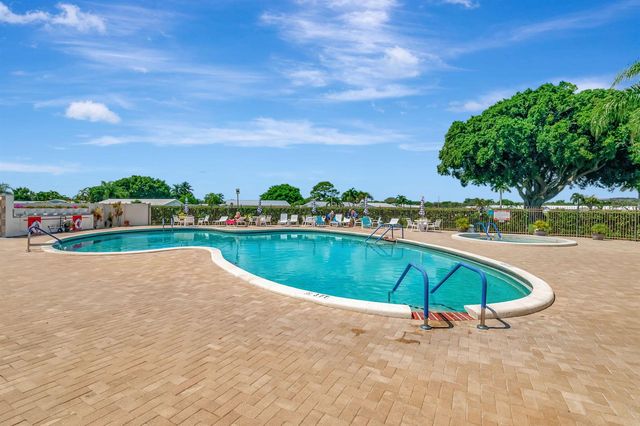 2088 SW 13th Terrace, Boynton Beach, FL 33426