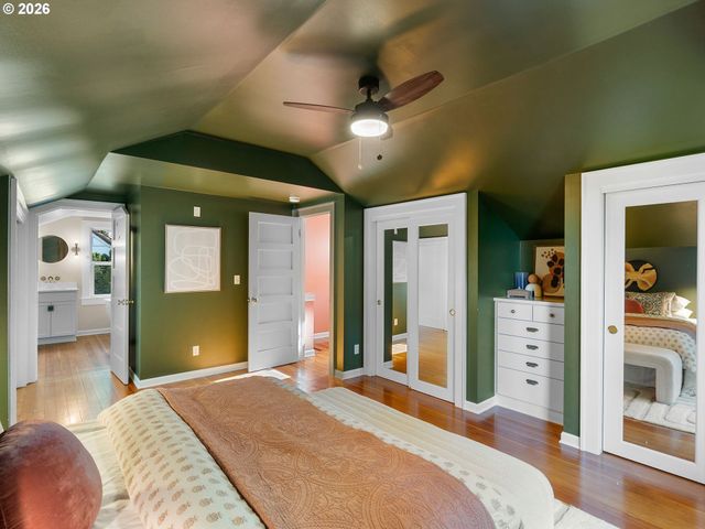 7221 Sw BRIER Pl, Portland, OR 97219