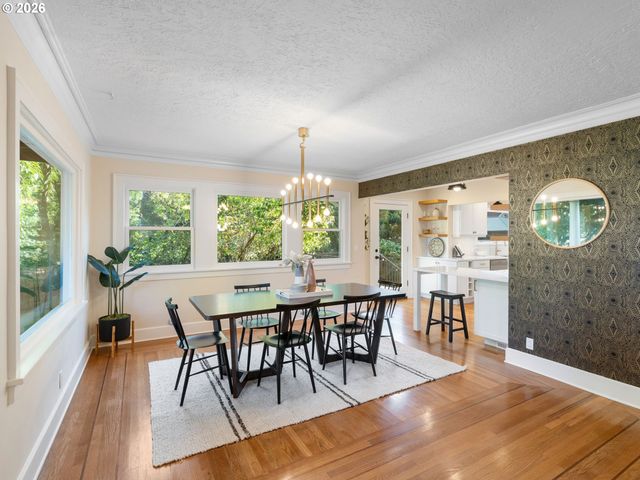 7221 Sw BRIER Pl, Portland, OR 97219