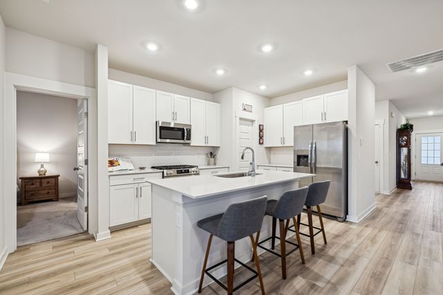 5043 Mifford Dr, Smyrna, TN 37167