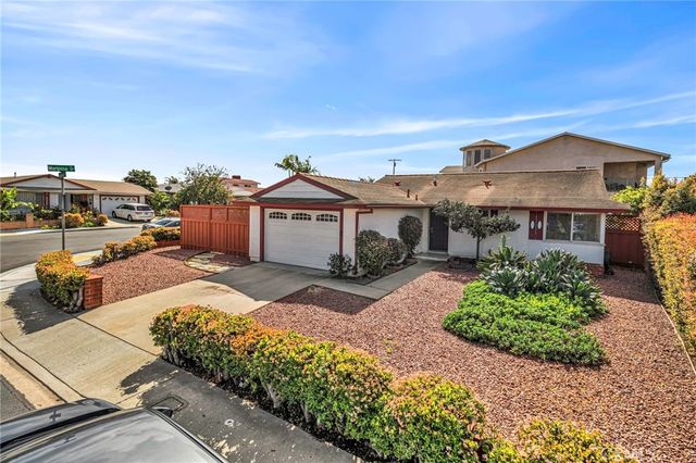 1454 Greycourt, San Diego, CA 92114