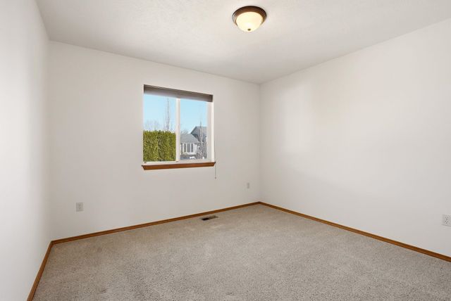 1703 E Grassland Ct, Spokane, WA 99217