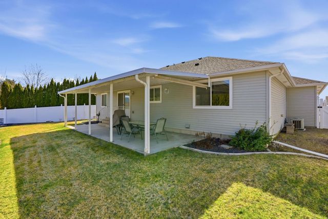 1703 E Grassland Ct, Spokane, WA 99217