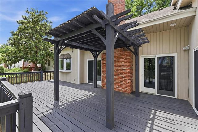 12815 CHERRY Street, Kansas City, MO 64145
