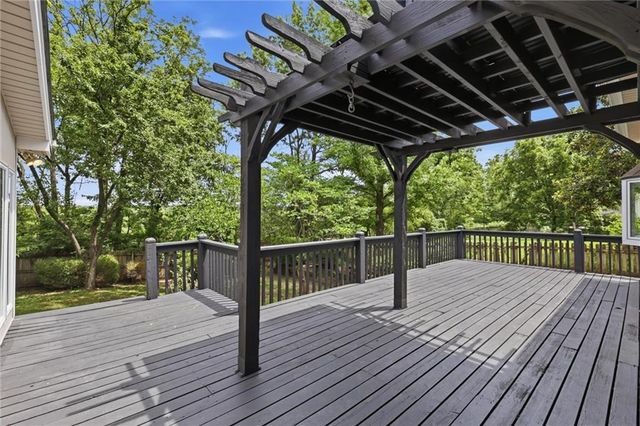 12815 CHERRY Street, Kansas City, MO 64145