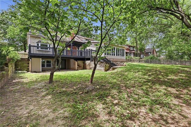 12815 CHERRY Street, Kansas City, MO 64145