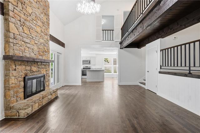 12815 CHERRY Street, Kansas City, MO 64145