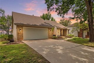 12815 CHERRY Street, Kansas City, MO 64145
