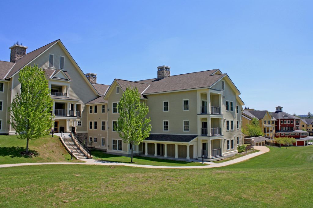 709/711 Qtr. I, Adams House, Ludlow, VT 05149