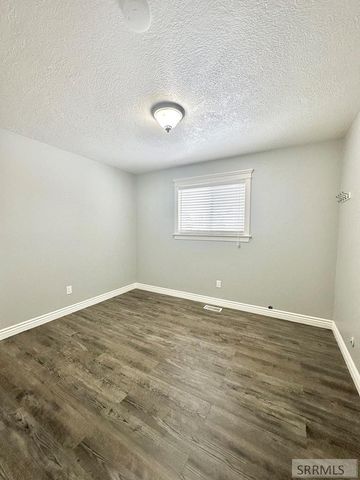 2012 Kearney Street, Idaho Falls, ID 83401