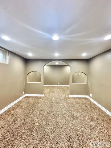 2012 Kearney Street, Idaho Falls, ID 83401