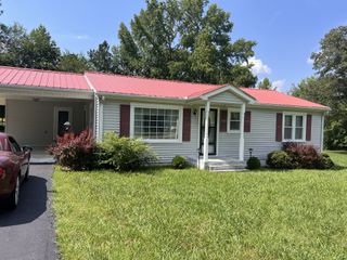 2441 Highway 100, Centerville, TN 37033