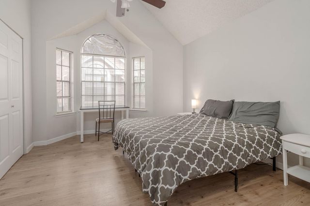 2300 Old Spanish Trail 1098, Houston, TX 77054