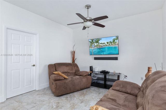 5622 NW 112th Ct, Doral, FL 33178