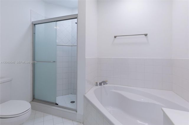 5622 NW 112th Ct, Doral, FL 33178