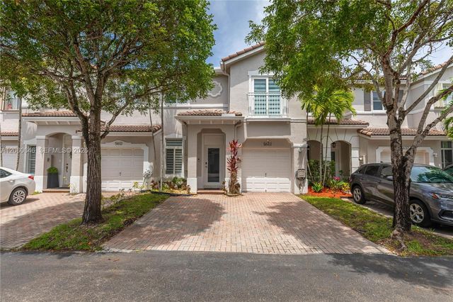 5622 NW 112th Ct, Doral, FL 33178