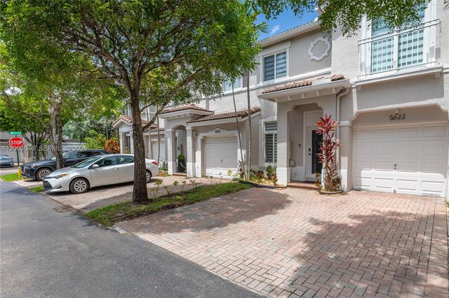 5622 NW 112th Ct, Doral, FL 33178