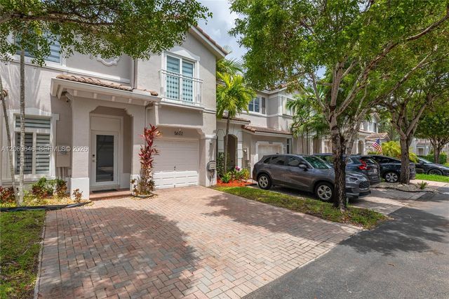 5622 NW 112th Ct, Doral, FL 33178