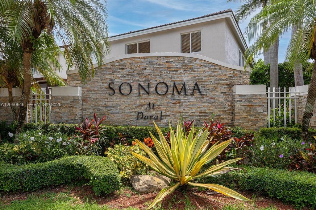 5622 NW 112th Ct, Doral, FL 33178
