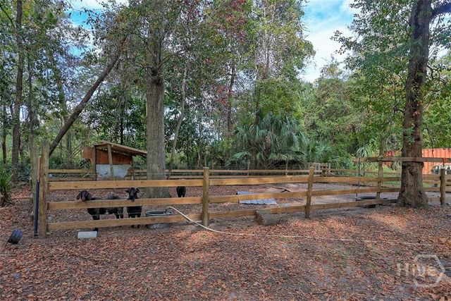 24 Crisp Street, Savannah, GA 31410