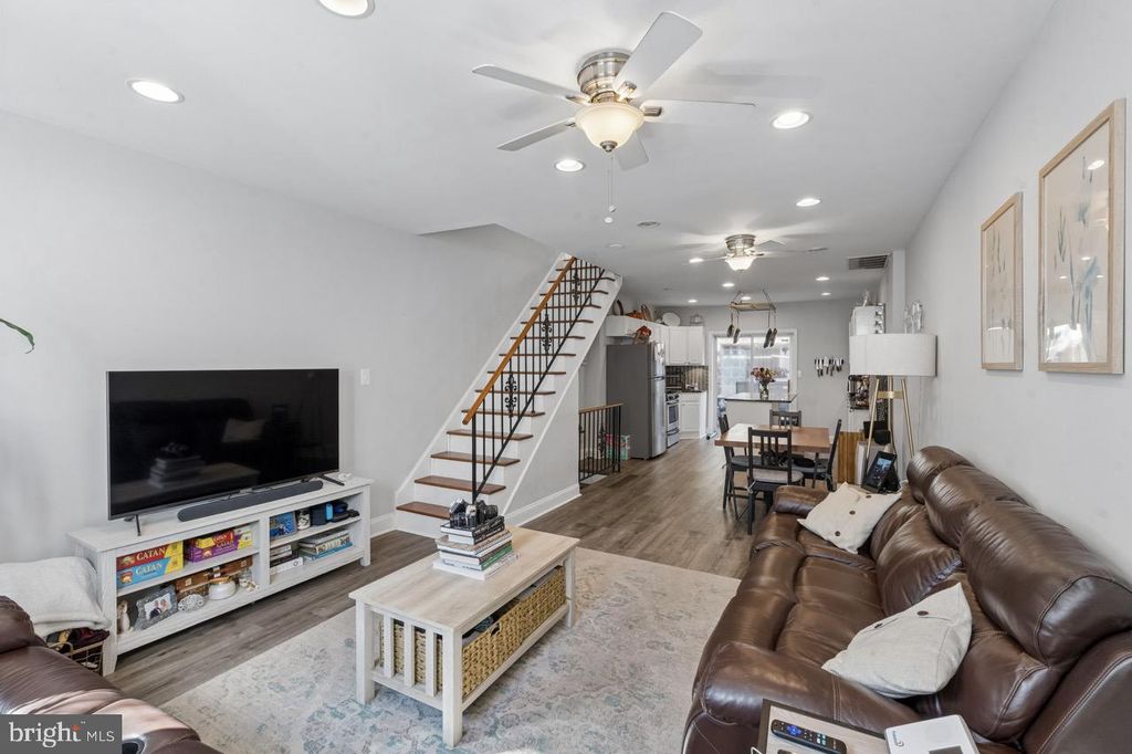 2139 MONTROSE ST, Philadelphia, PA 19146