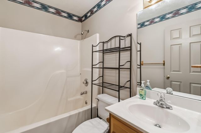 67 Delbar Lane, Lancaster, KY 40444