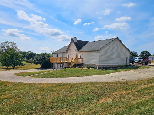 67 Delbar Lane, Lancaster, KY 40444