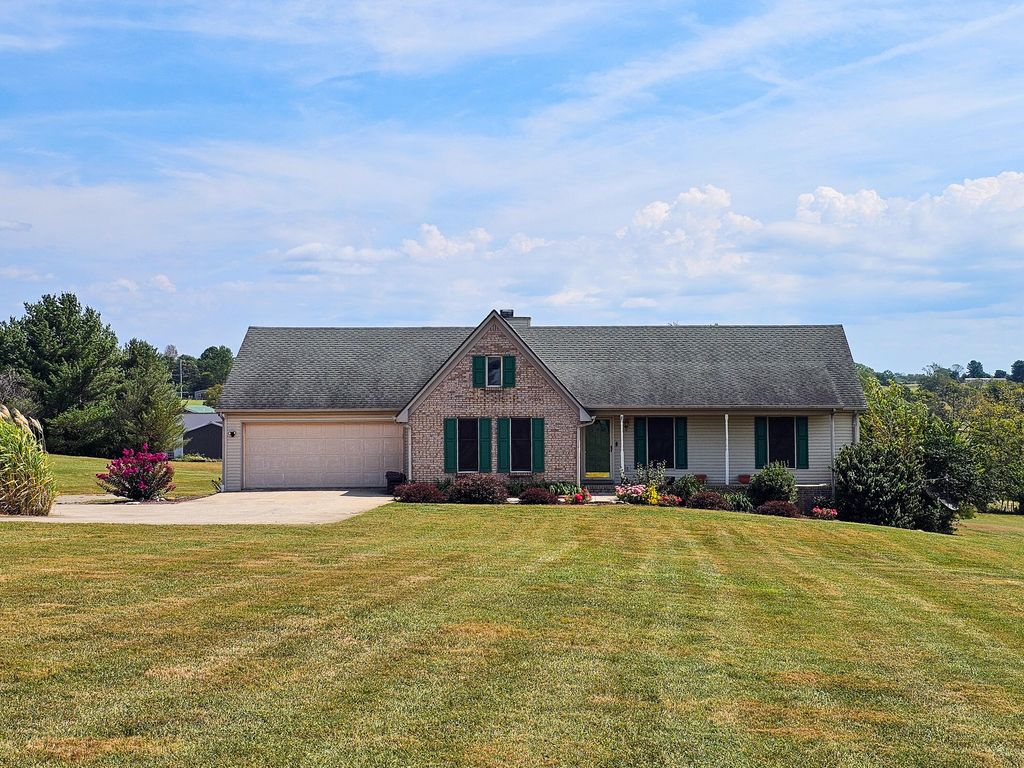 67 Delbar Lane, Lancaster, KY 40444
