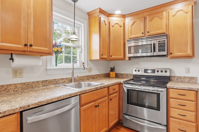 35 Jefferson Road, Northborough, MA 01532