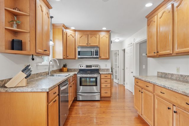 35 Jefferson Road, Northborough, MA 01532
