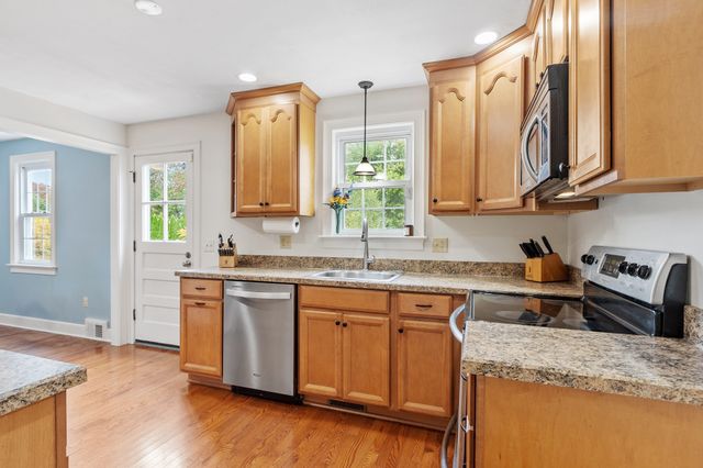 35 Jefferson Road, Northborough, MA 01532