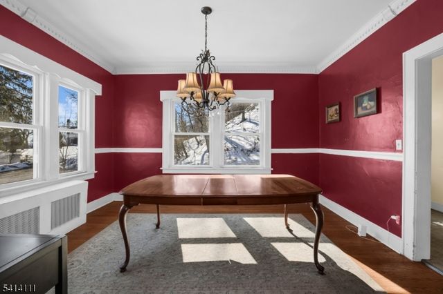 38 Hillside Ave, Newton Town, NJ 07860