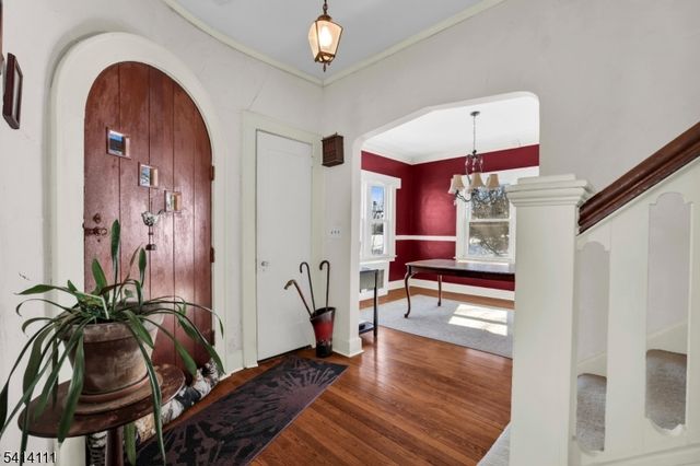 38 Hillside Ave, Newton Town, NJ 07860