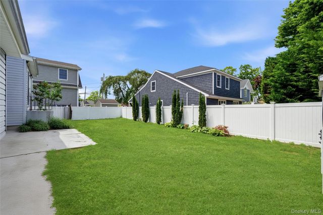 161 Sunset Road, Massapequa, NY 11758